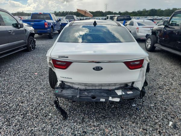 2017 KIA CADENZA