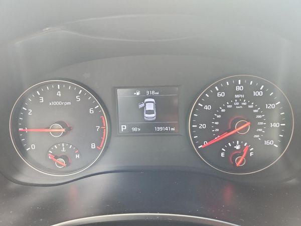 2017 KIA CADENZA