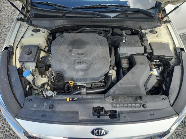 2017 KIA CADENZA