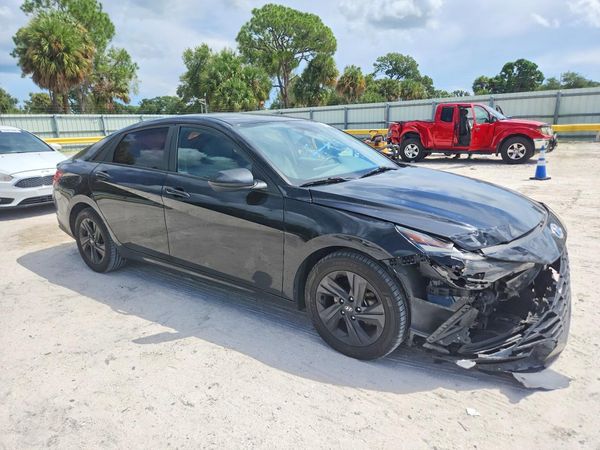 2022 HYUNDAI ELANTRA