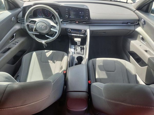 2022 HYUNDAI ELANTRA