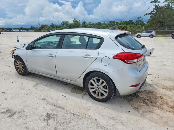 2017 KIA FORTE5
