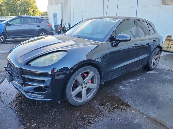 2018 PORSCHE MACAN