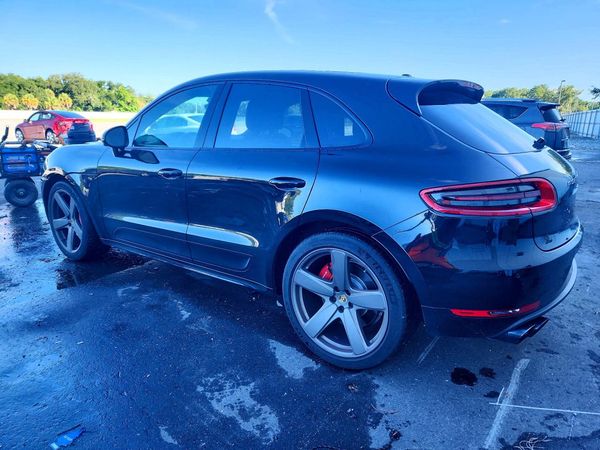 2018 PORSCHE MACAN