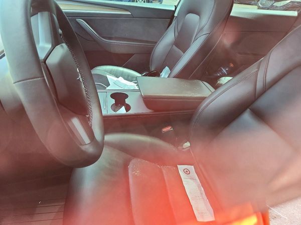 2022 TESLA MODEL Y — DENT
