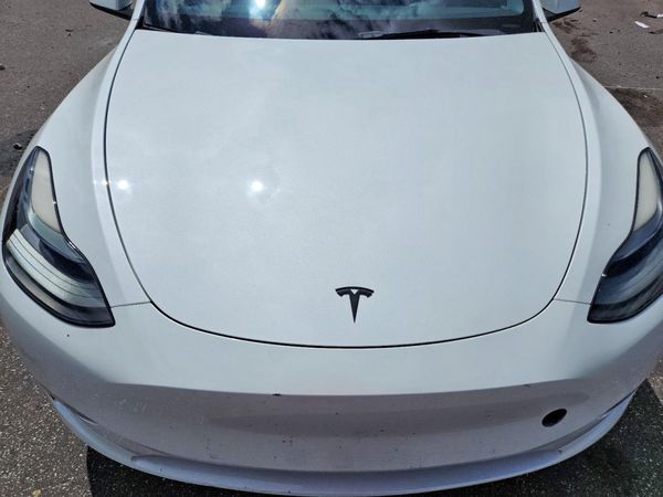 2022 TESLA MODEL Y — Engine bay