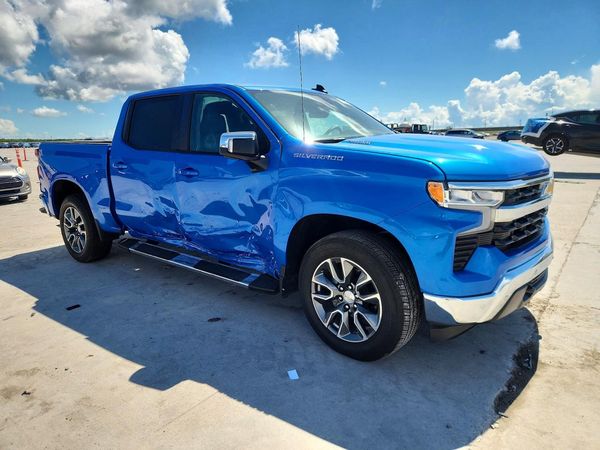 2025 CHEVROLET SILVERADO LT — Passenger 3/4