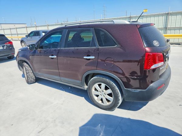 2013 KIA SORENTO Base / LX