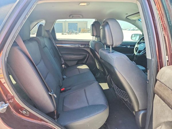 2013 KIA SORENTO Base / LX