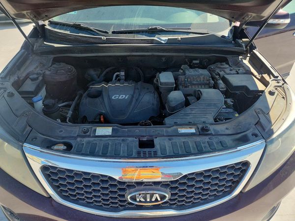 2013 KIA SORENTO Base / LX