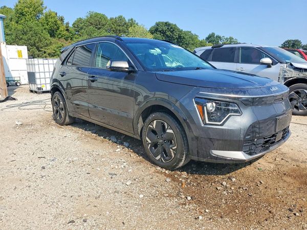 2023 KIA NIRO Wind