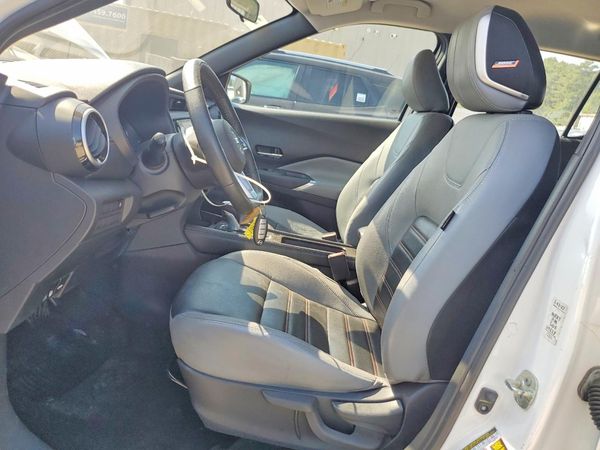 2021 NISSAN KICKS SR