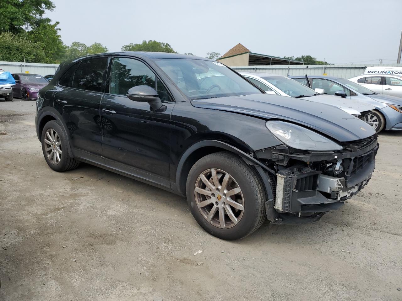 2020 PORSCHE CAYENNE