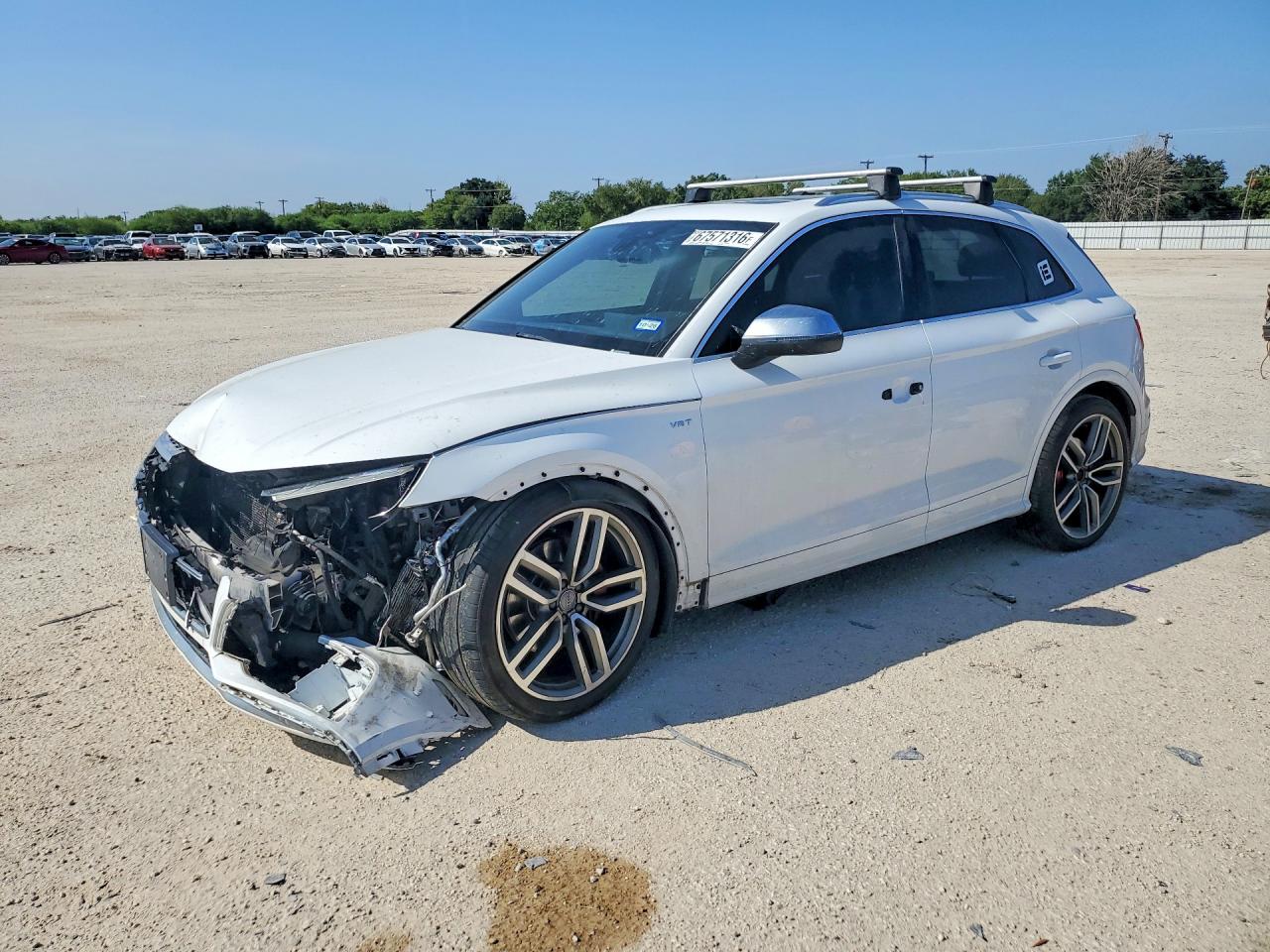 2018 AUDI SQ5 quattro Premium Plus — Front 3/4