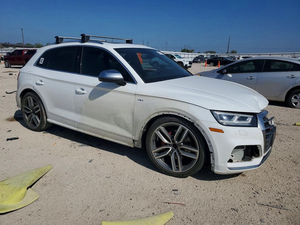 2018 AUDI SQ5 quattro Premium Plus — Passenger 3/4