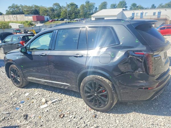 2022 CADILLAC XT6