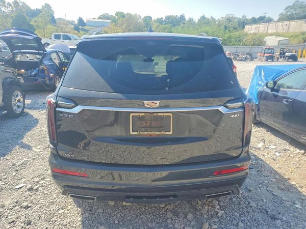 2022 CADILLAC XT6