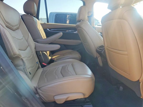 2022 CADILLAC XT6