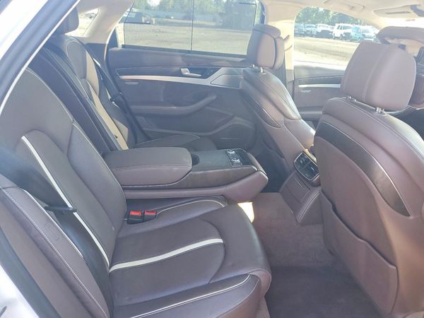 2016 AUDI A8 quattro Sport L