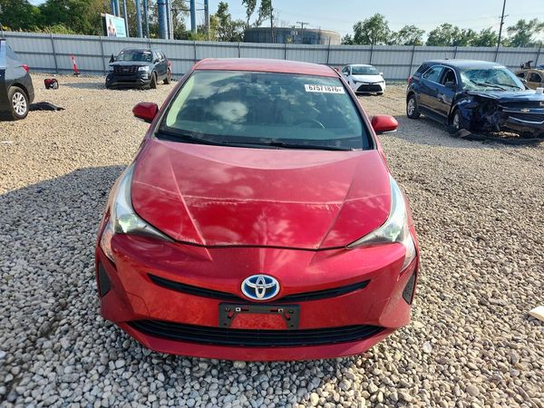 2016 TOYOTA PRIUS