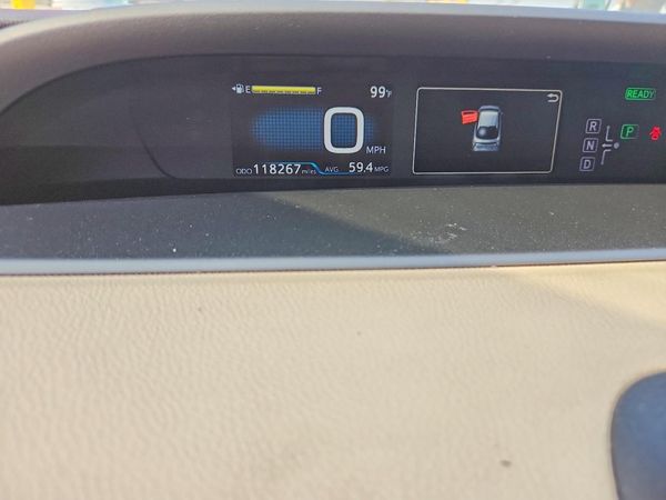 2016 TOYOTA PRIUS