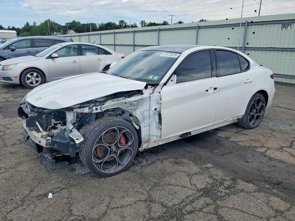 2022 ALFA ROMEO GIULIA