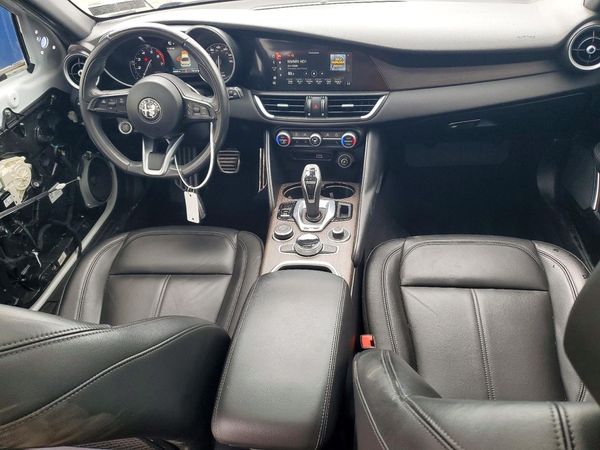 2022 ALFA ROMEO GIULIA TI AWD
