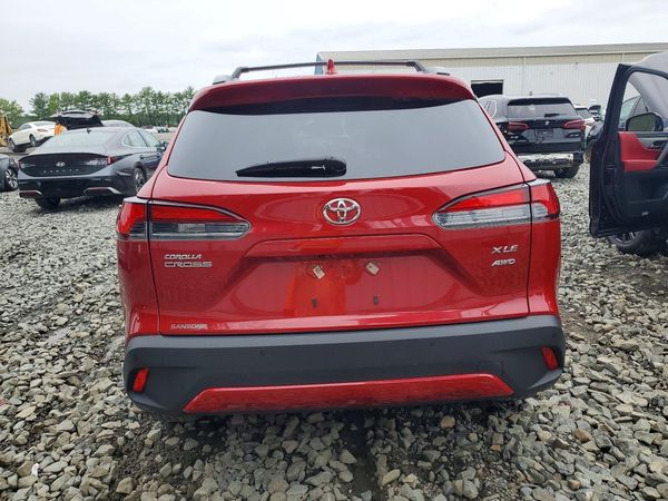 2024 TOYOTA COROLLA CROSS XLE