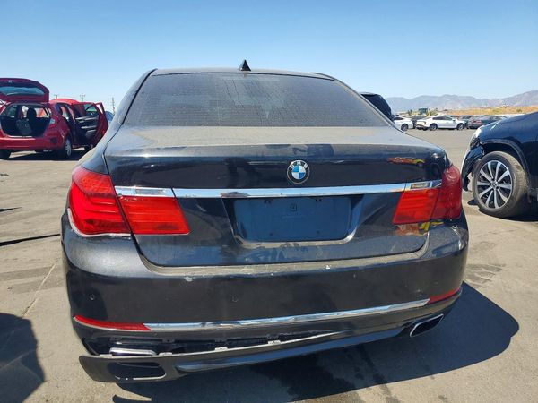 2013 BMW 740