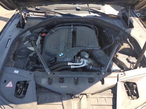 2013 BMW 740
