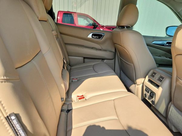 2020 NISSAN PATHFINDER SL