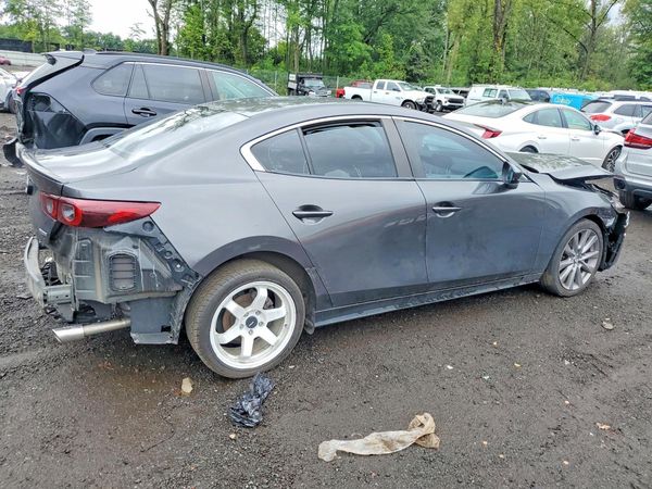 2022 MAZDA 3