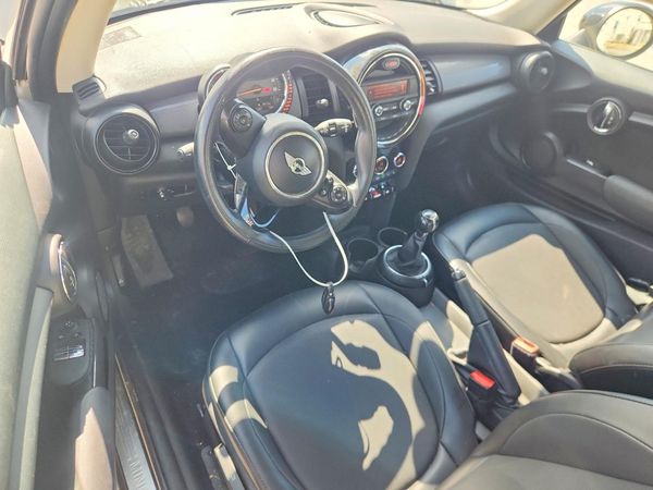 2016 MINI COOPER