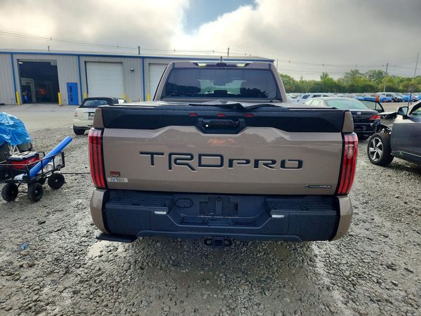 2025 TOYOTA TUNDRA