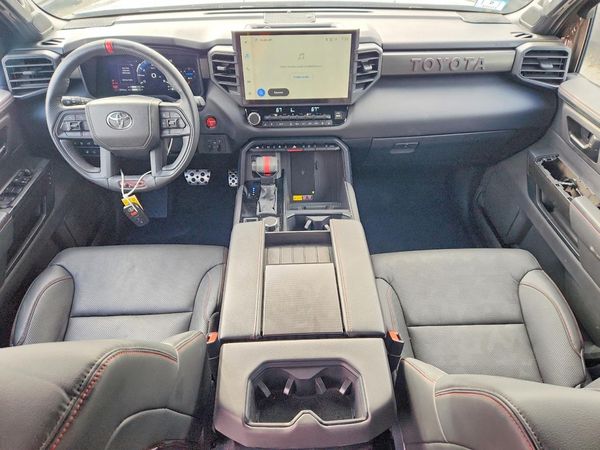 2025 TOYOTA TUNDRA