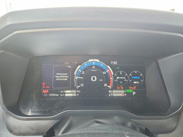 2025 TOYOTA TUNDRA