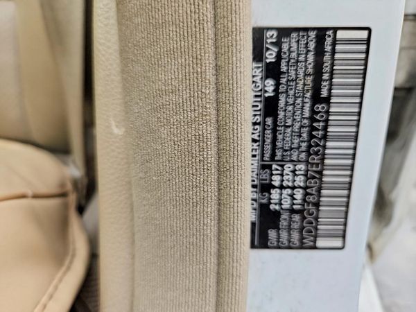 2014 MERCEDES-BENZ C C300 4 MATIC — VINS
