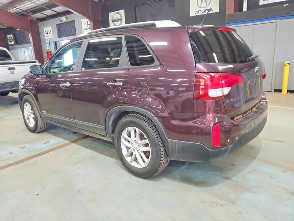 2014 KIA SORENTO Base/ LX