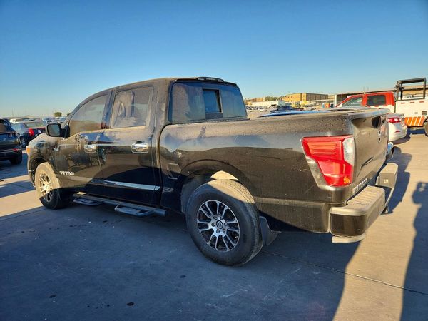 2021 NISSAN TITAN Crew Cab