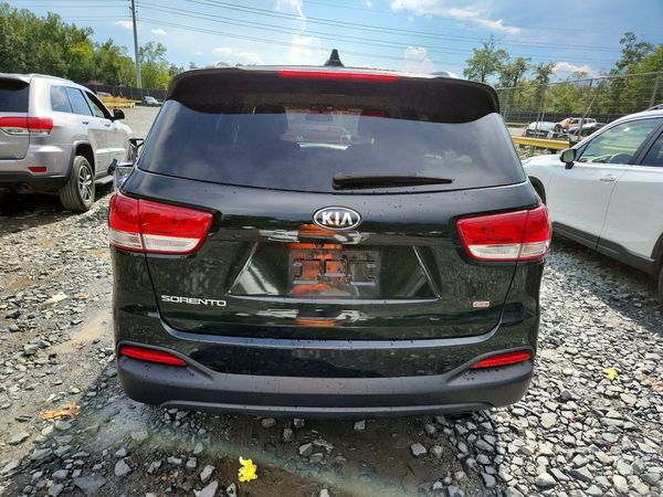 2016 KIA SORENTO L / LX