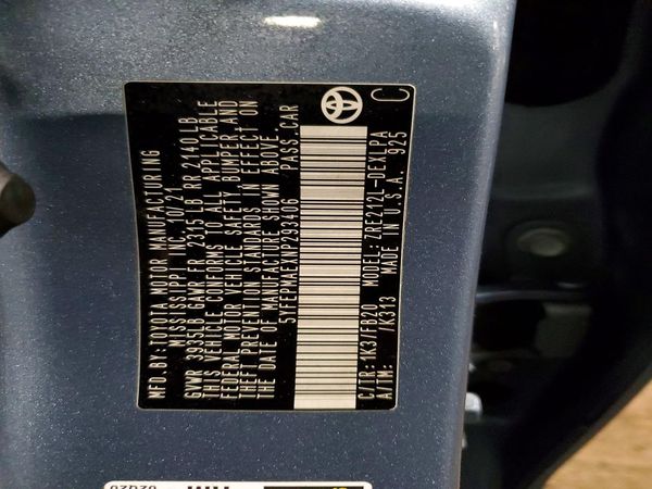 2022 TOYOTA COROLLA