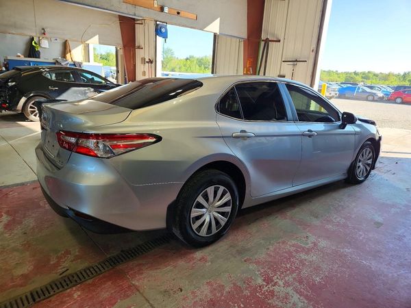 2018 TOYOTA CAMRY LE Hybrid
