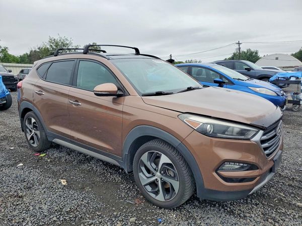 2017 HYUNDAI TUCSON