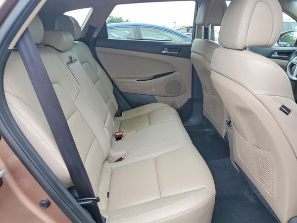2017 HYUNDAI TUCSON