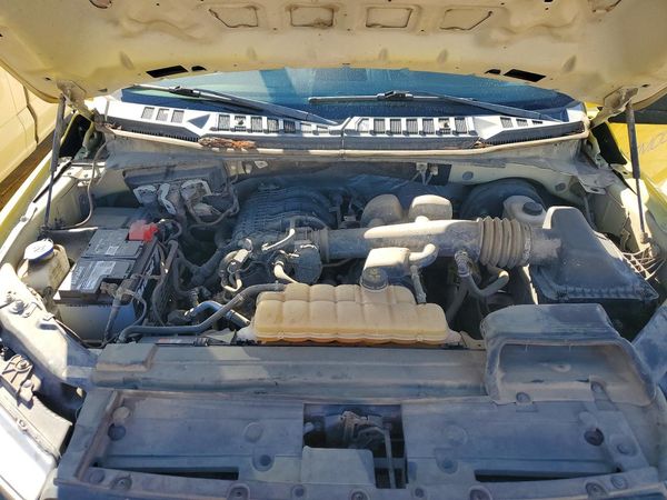 2019 FORD F150 — Engine bay