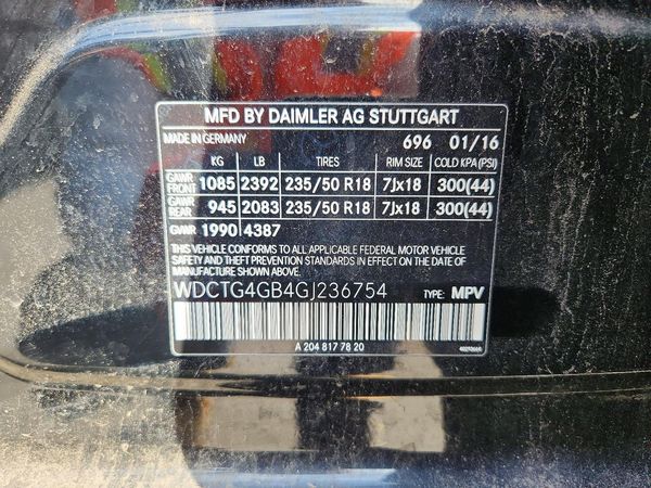 2016 MERCEDES-BENZ GLA GLA250-4M — VINS