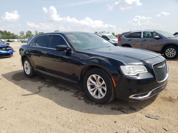 2016 CHRYSLER 300 Limited