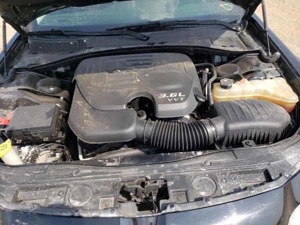 2016 CHRYSLER 300 Limited