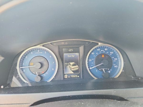 2016 TOYOTA CAMRY