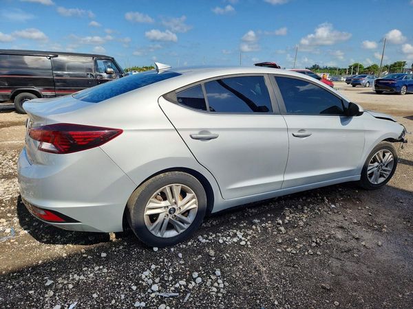 2020 HYUNDAI ELANTRA